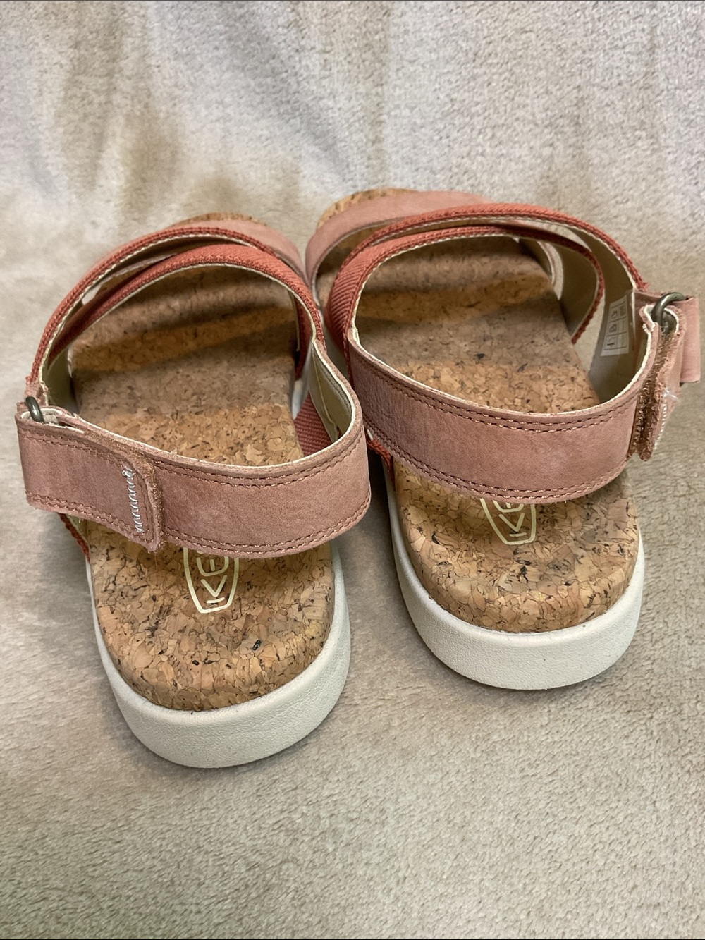 KEEN Women's ELLE Criss cross Sandals Baked Clay /cork size 8 - Picture 6 of 7